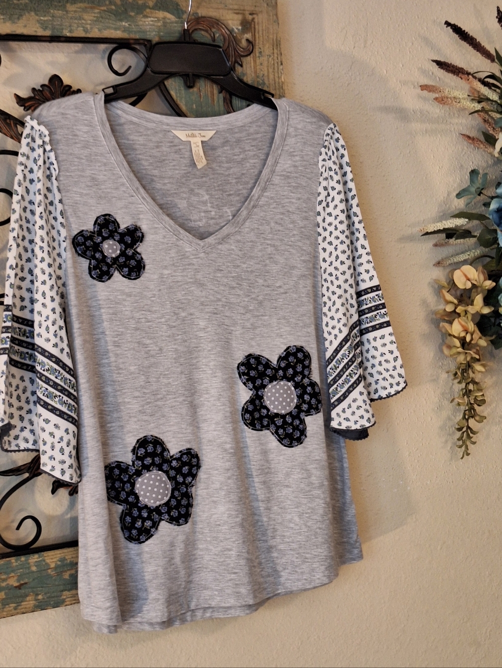 Rework Patchwork Matilda Jane Heather Gray V-Neck Top with Navy Flowers. Size S